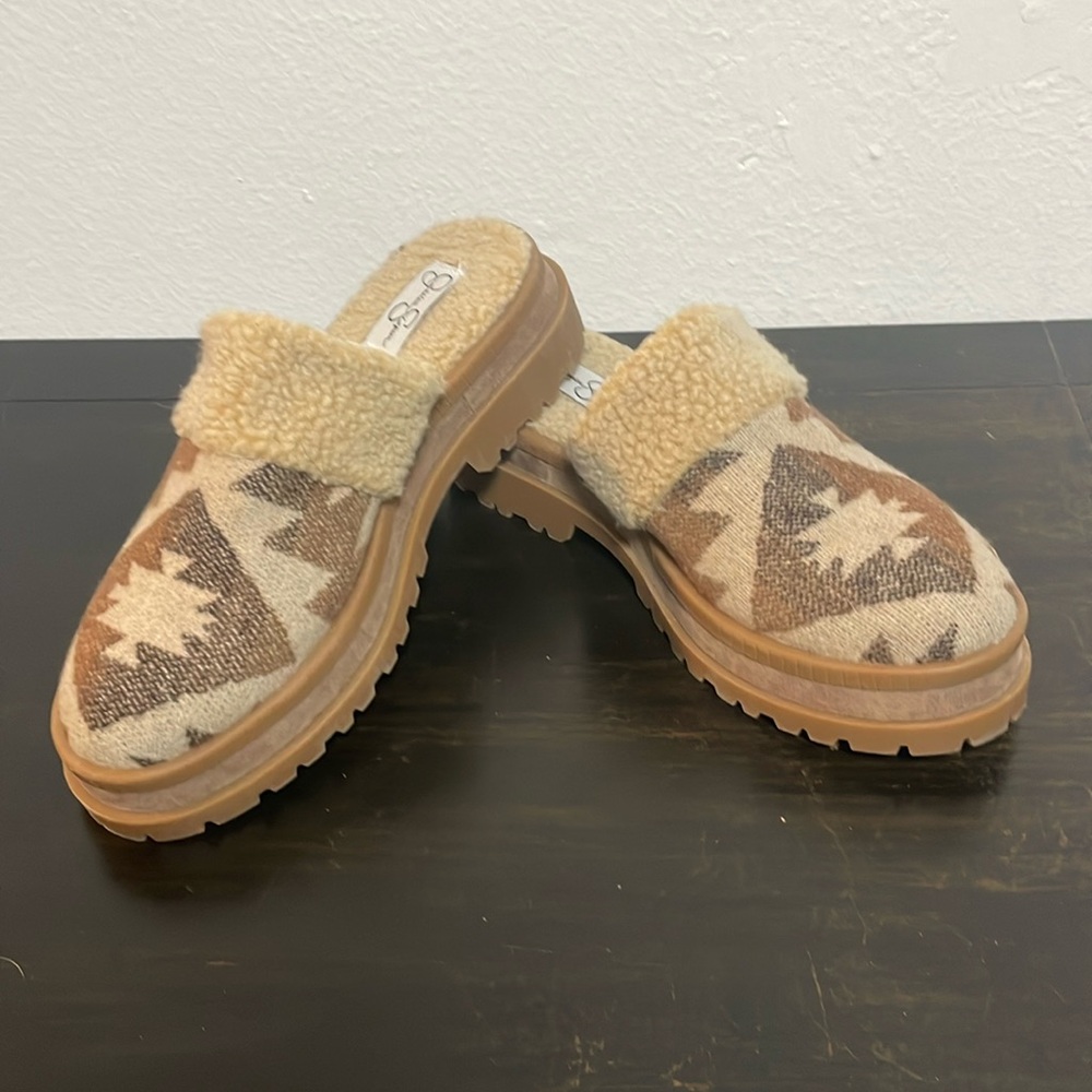 New Condition 🌺 Jessica Simpson Ebiyra Mule Women’s Size 8 1/2